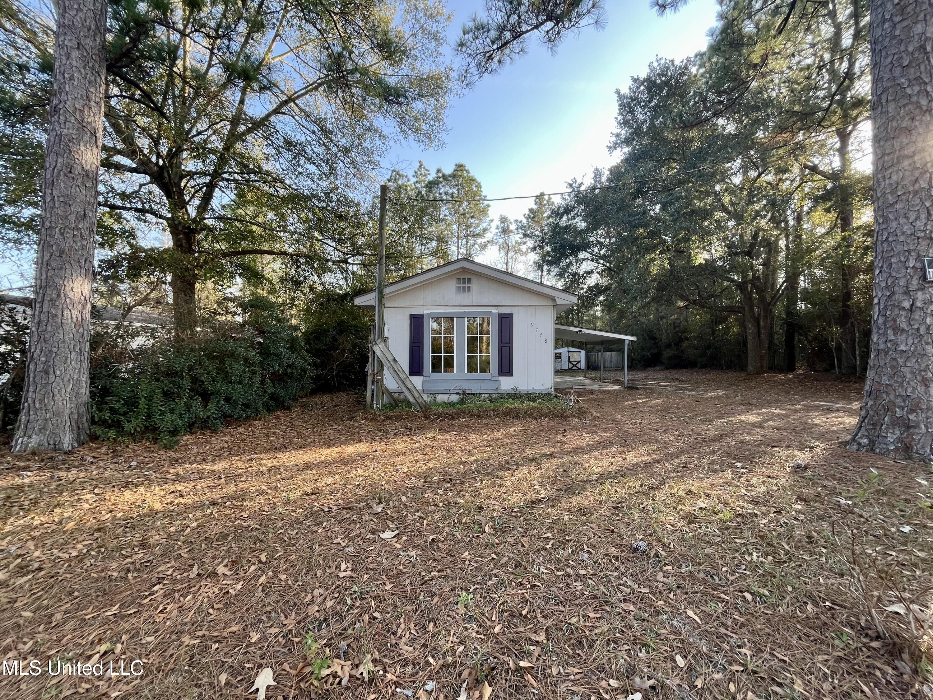 9748 Limu Way Diamondhead, MS 39525 - Photo 36 of 50 IMG_1096