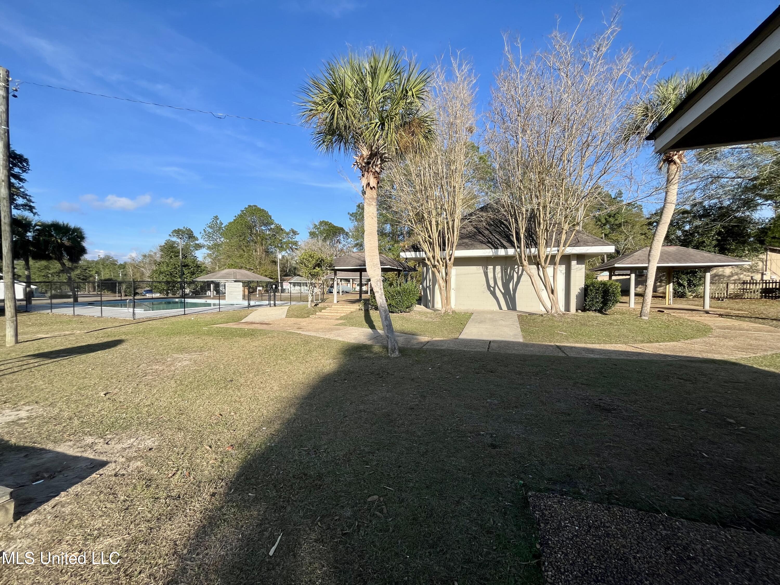 9748 Limu Way Diamondhead, MS 39525 - Photo 46 of 50 IMG_1110