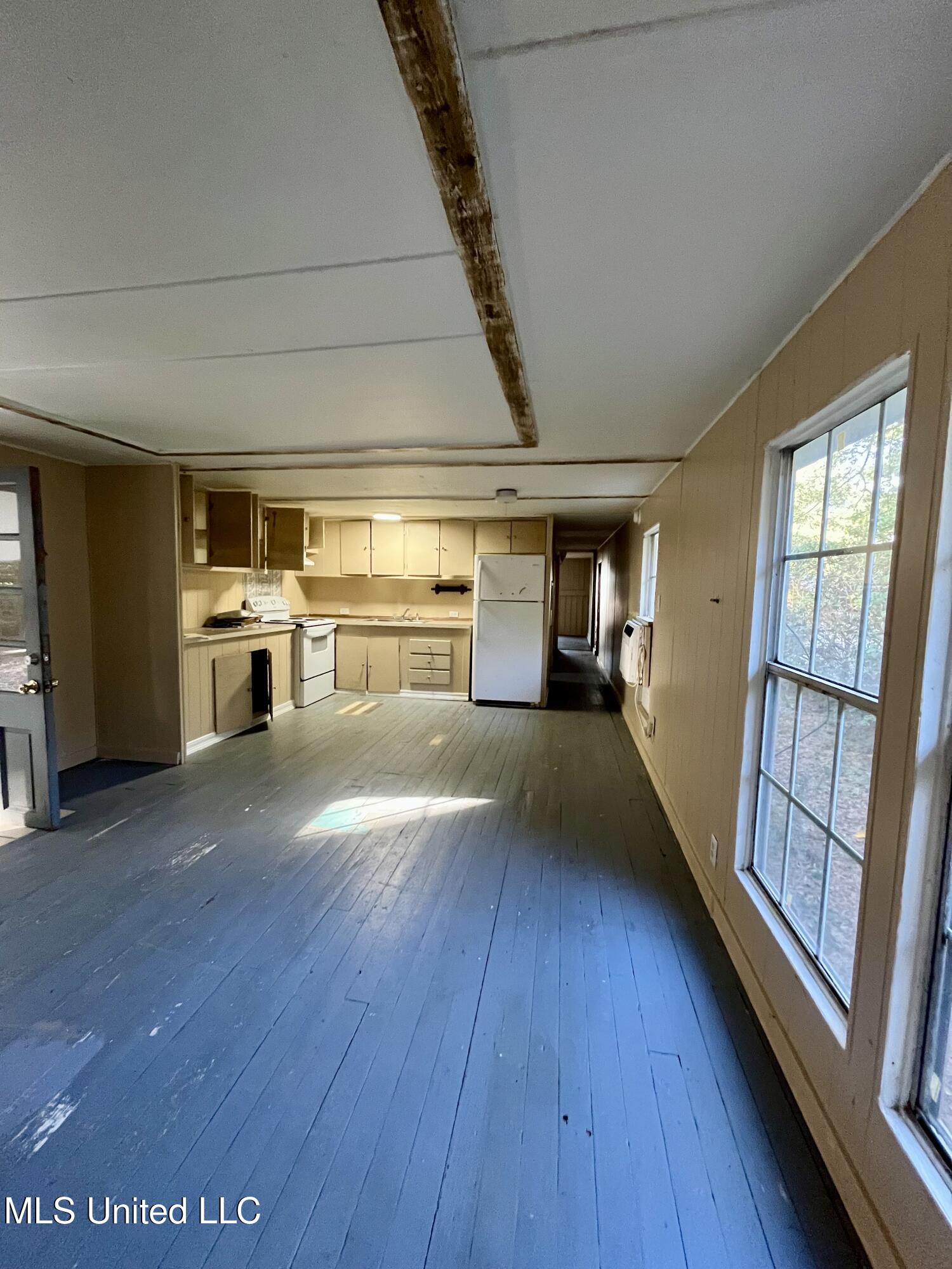 9748 Limu Way Diamondhead, MS 39525 - Photo 6 of 44 IMG_1061