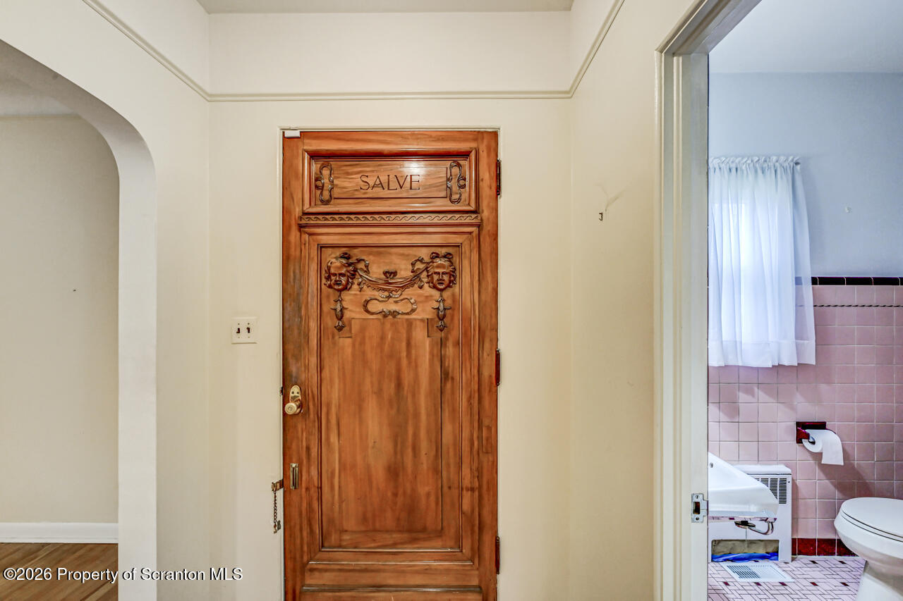 545 Arthur Avenue Scranton, PA 18510 - Photo 3 of 47 545ArthurAve31-jpg