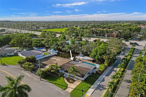 $4,600 | 3730 Southwest 47th Court, Dania Beach, FL 33312