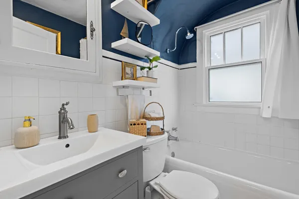 $415,000 | 1940 East Washington Avenue, Madison, WI 53704