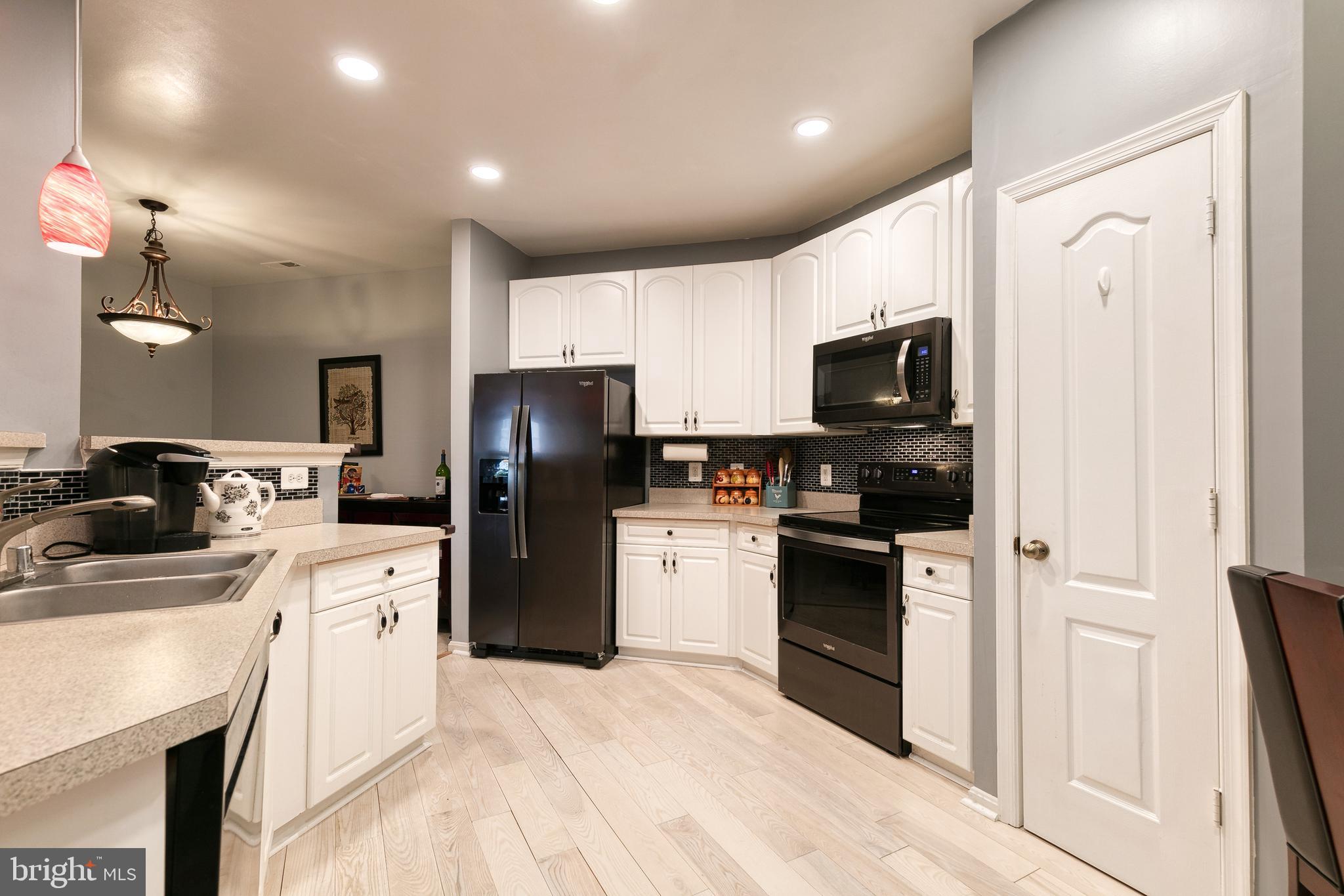 400 Symphony Circle, Unit 145D Cockeysville, MD 21030 - Photo 8 of 32