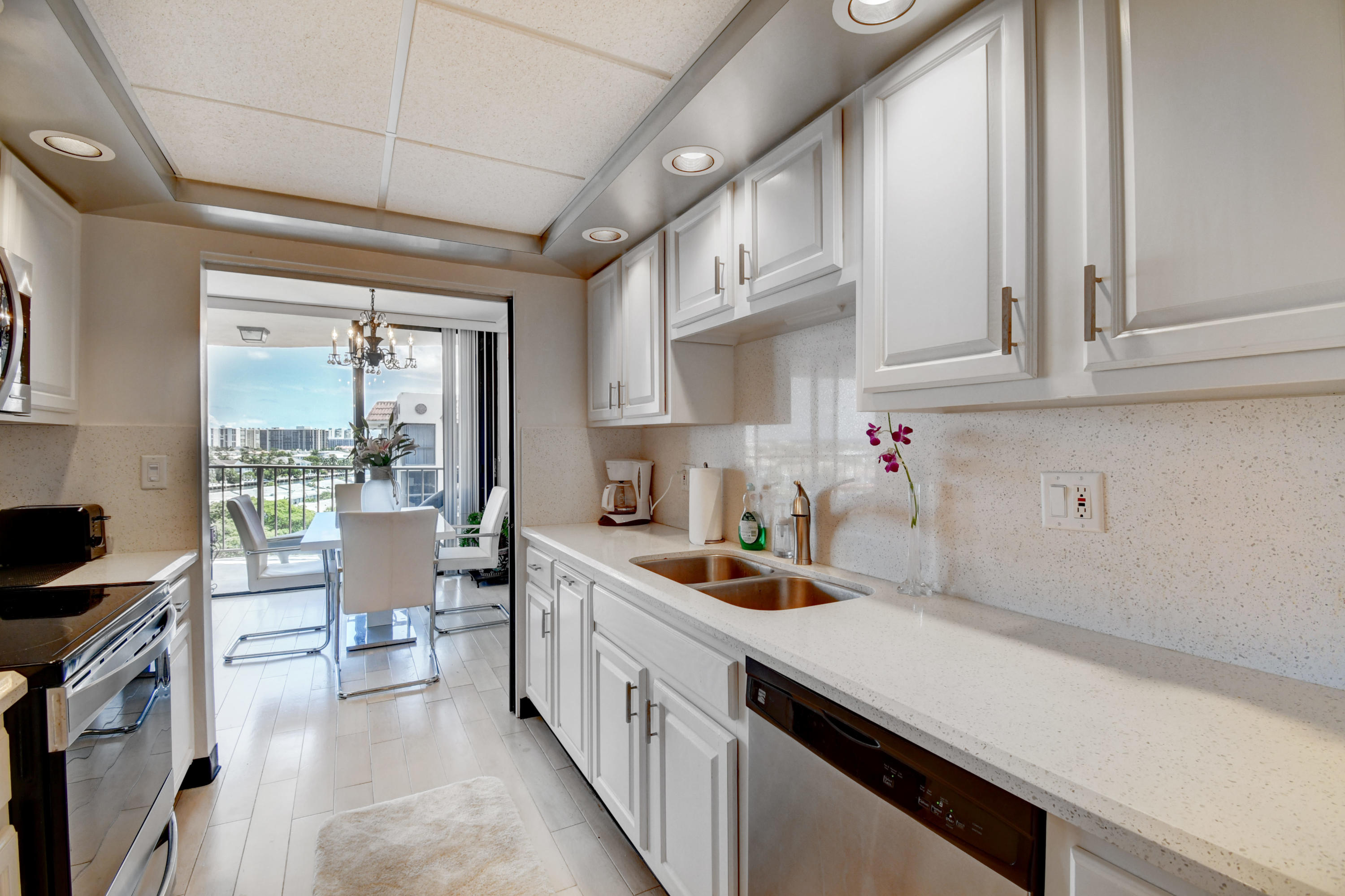 899 Jeffery Street, Unit 805 Boca Raton, FL 33487 - Photo 18 of 28 29_dsc_2887_88_89_90_91