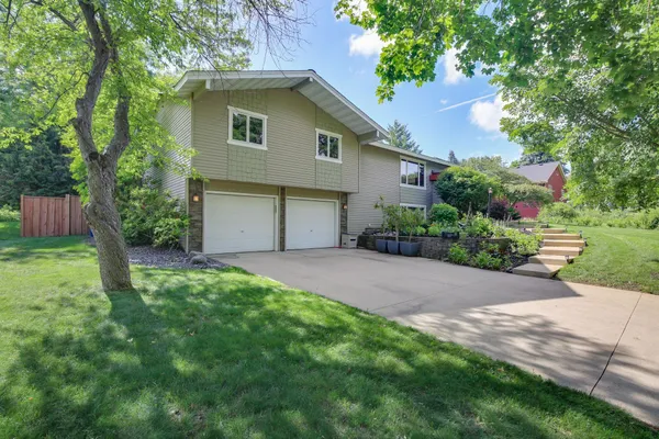 $535,000 | 1400 Lia Drive, Northfield, MN 55057