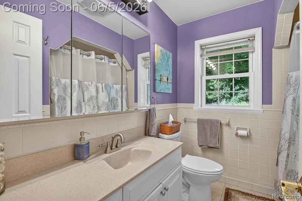 111 North Haywood Road Webberville, MI 48892 - Photo 16 of 26