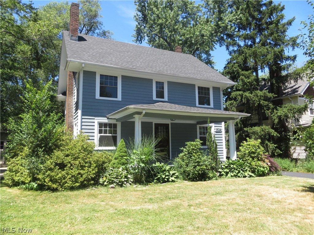 1624 Rydalmount Road Cleveland Heights, OH 44118 - Photo 4 of 33