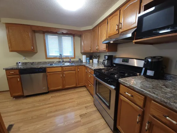 $449,000 | 4018 North Eagle Road, Willmar, MN 56201