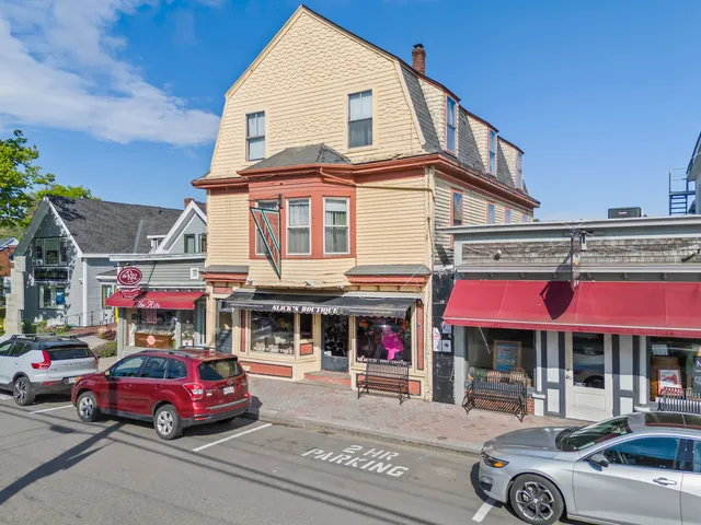 $799,000 | 27 Townsend Avenue, Boothbay Harbor, ME 04538