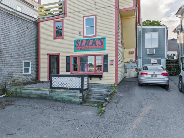 $799,000 | 27 Townsend Avenue, Boothbay Harbor, ME 04538