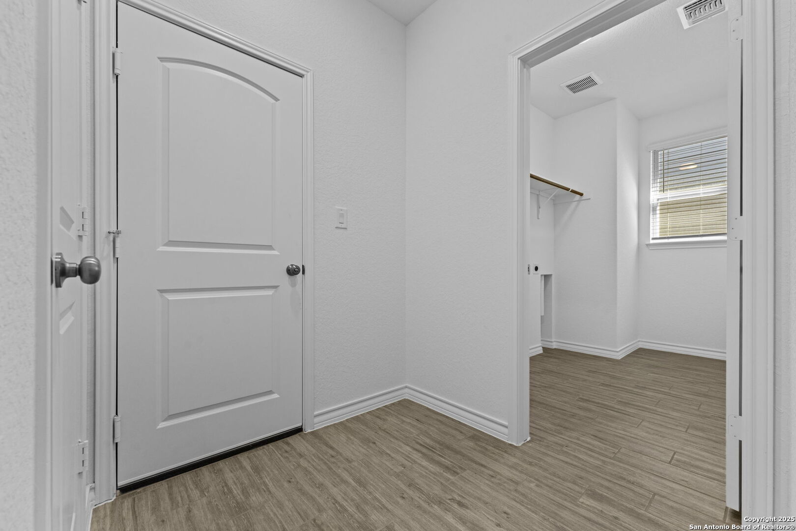 4040 Paddock Trail Seguin, TX 78155 - Photo 9 of 26 a view of an empty room