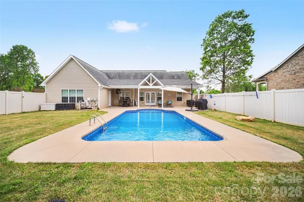 $535,000 | 3048 Glenmoor Road, Unit 6, York, SC 29745