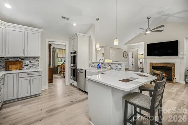 $535,000 | 3048 Glenmoor Road, Unit 6, York, SC 29745