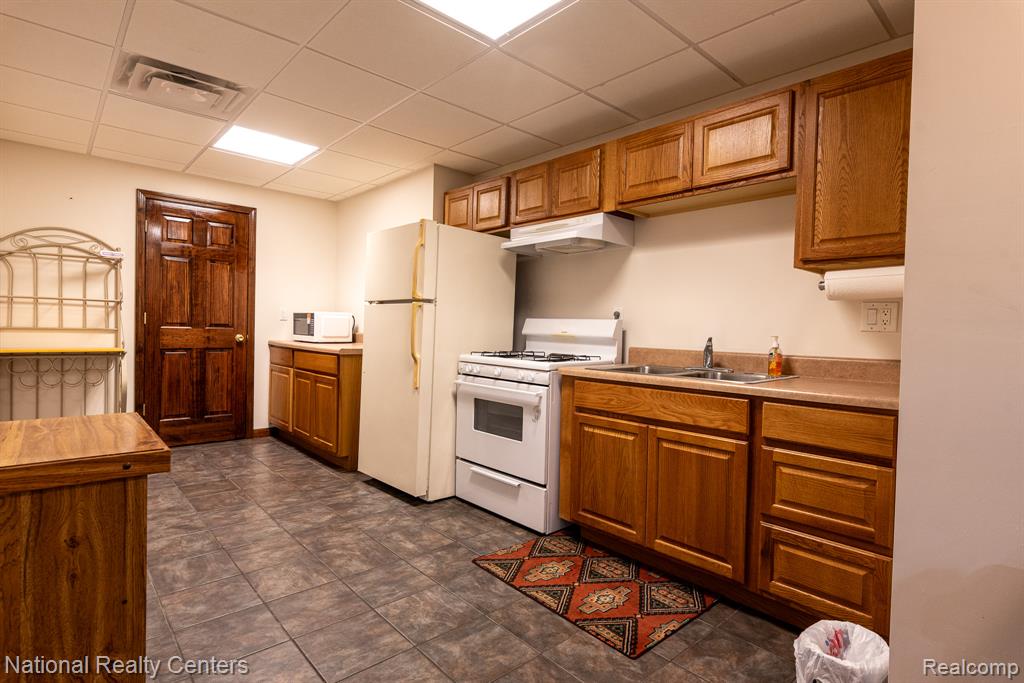 5315 Remer Road East China, MI 48054 - Photo 29 of 47