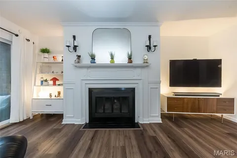 $220,000 | 950 East Rue De La Banque, Unit 118, Creve Coeur, MO 63141