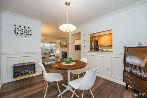 $220,000 | 950 East Rue De La Banque, Unit 118, Creve Coeur, MO 63141