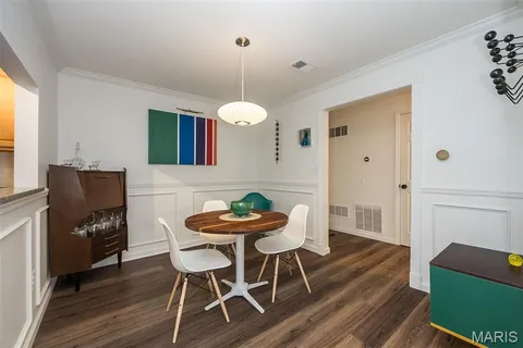 $220,000 | 950 East Rue De La Banque, Unit 118, Creve Coeur, MO 63141