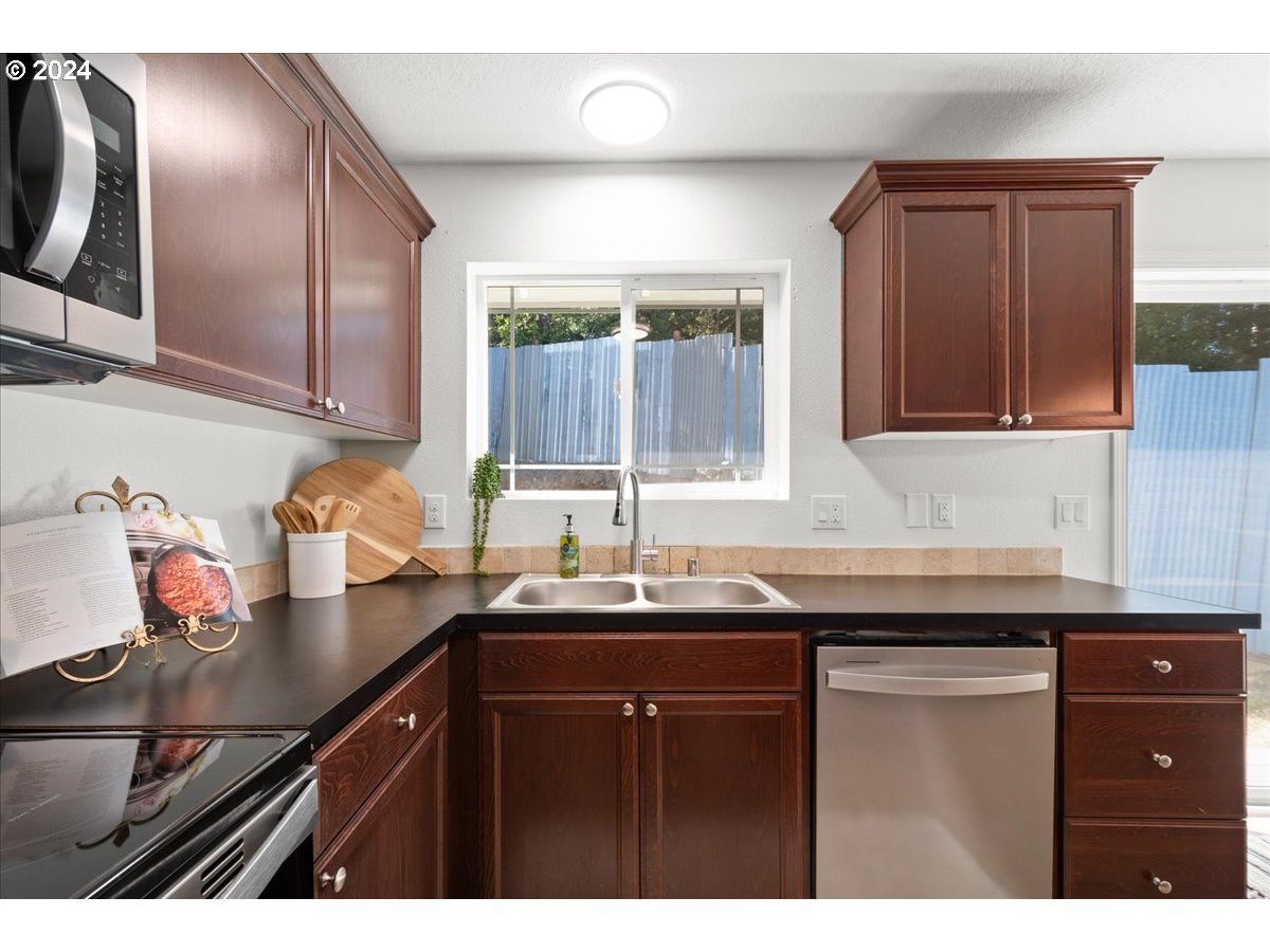 8 Barr Road White Salmon, WA 98672 - Photo 12 of 41 Gallery Image 12