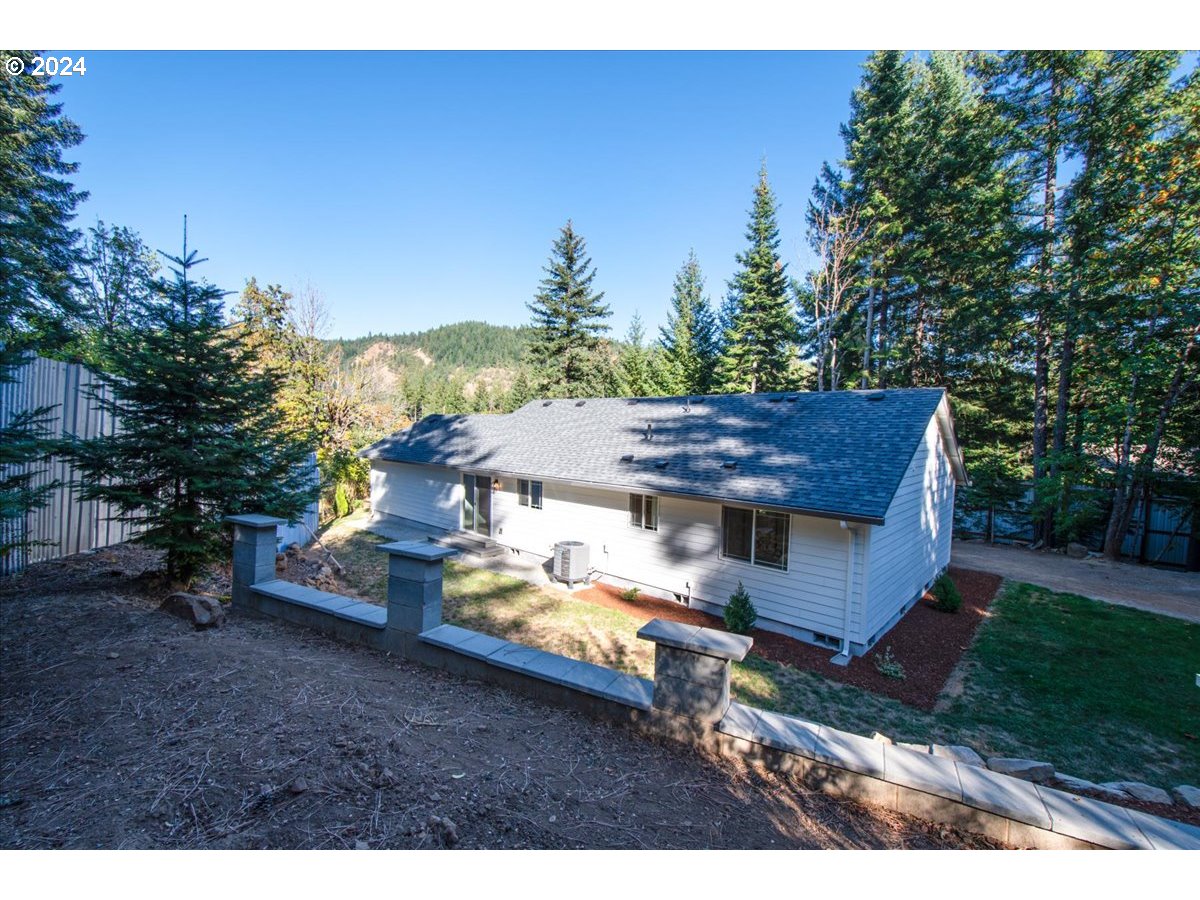 8 Barr Road White Salmon, WA 98672 - Photo 31 of 41 Gallery Image 31