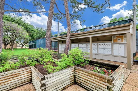 $199,000 | 880 Tully Street, Unit 13, Houston, TX 77079