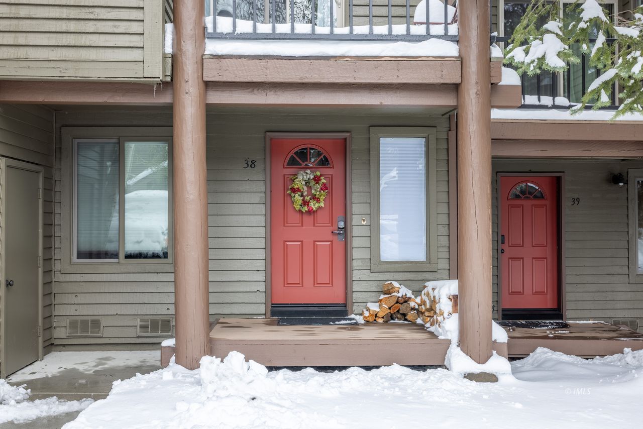 384 Joaquin Road, Unit 38 Mammoth Lakes, CA 93546 - Photo 2 of 30 Untitled