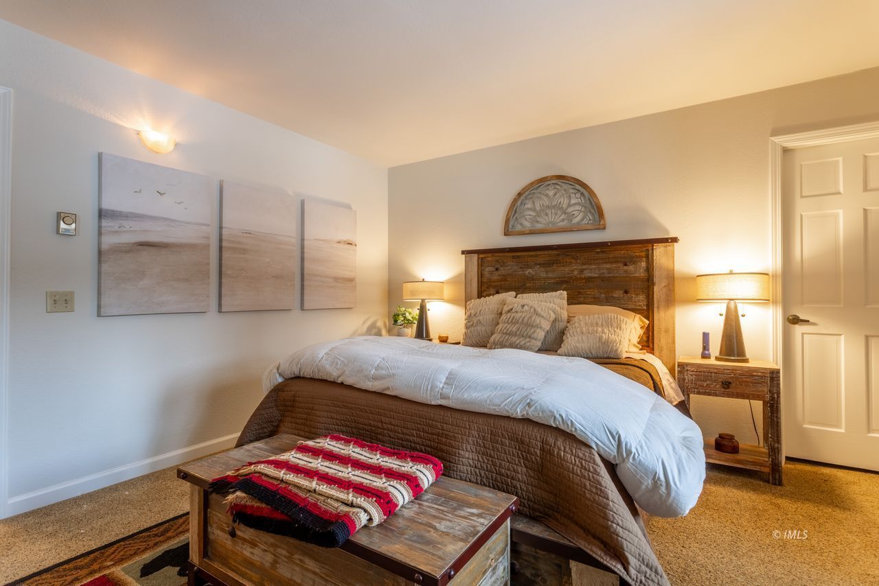 384 Joaquin Road, Unit 38 Mammoth Lakes, CA 93546 - Photo 26 of 30 Untitled