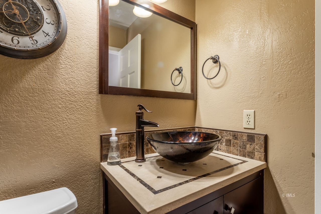 384 Joaquin Road, Unit 38 Mammoth Lakes, CA 93546 - Photo 29 of 30 Untitled