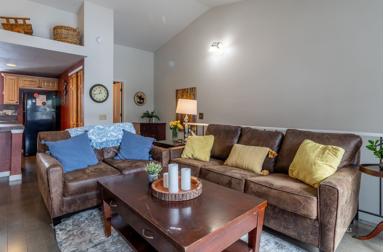 384 Joaquin Road, Unit 38 Mammoth Lakes, CA 93546 - Photo 5 of 30 Untitled