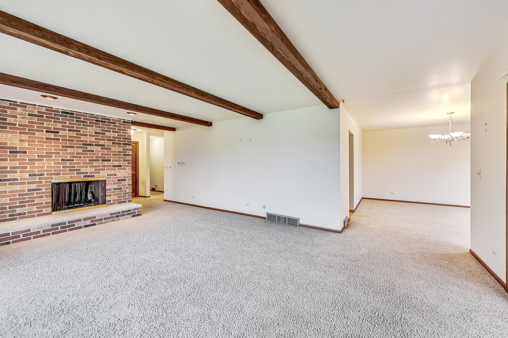 20374 Lea Road Deer Park, IL 60010 - Photo 6 of 31 Gallery Image 6