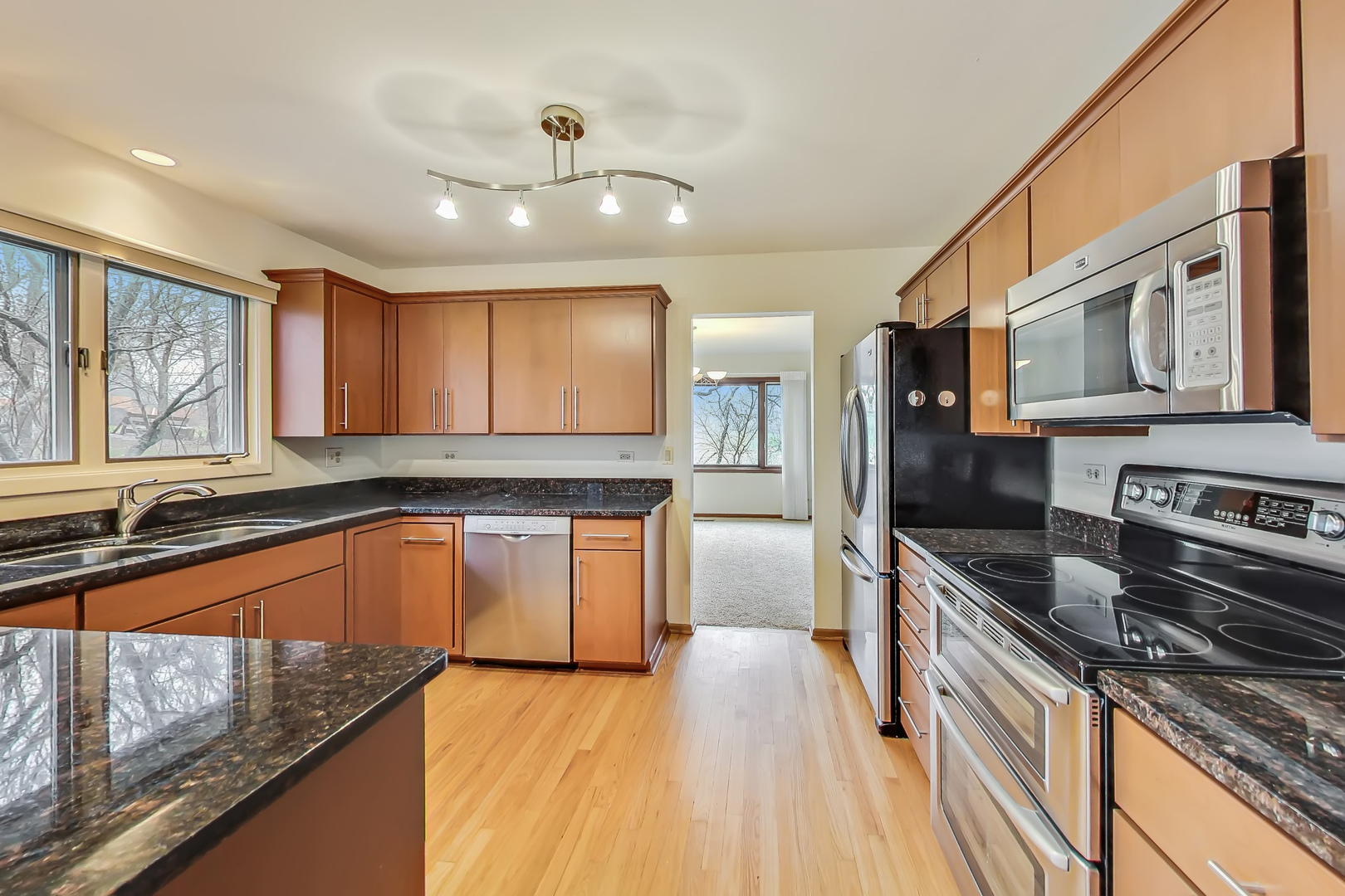 20374 Lea Road Deer Park, IL 60010 - Photo 9 of 31 Gallery Image 9