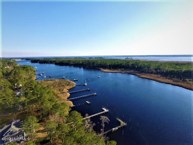 5200 Bucco Reef Road New Bern, NC 28560 - Photo 2 of 20 Unrestricted Access to Neuse River and ICW