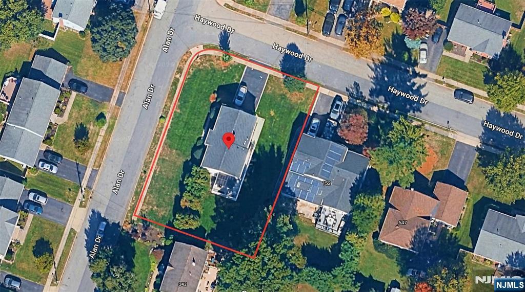 346 Alan Drive Paramus, NJ 07652 - Photo 2 of 21 an aerial view of a city