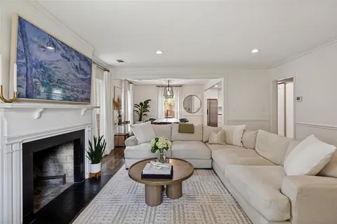 $675,000 | 6031 Winton Street, Dallas, TX 75206