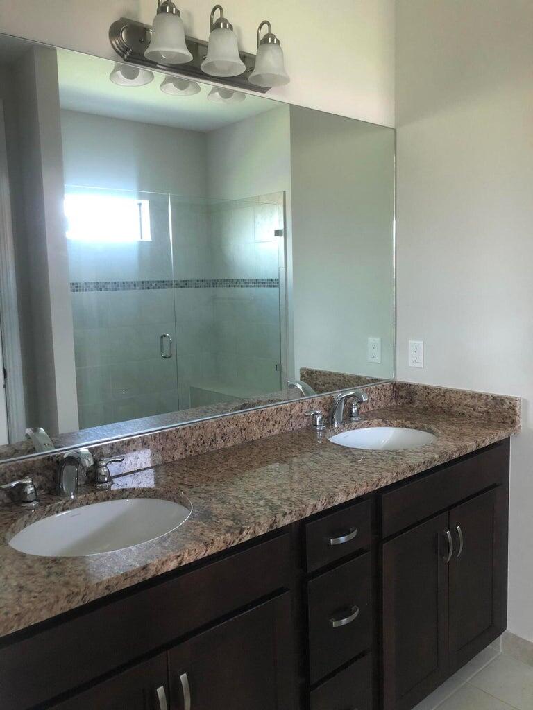 10155 Akenside Drive Boca Raton, FL 33428 - Photo 8 of 12 20220817105210297608000000-o