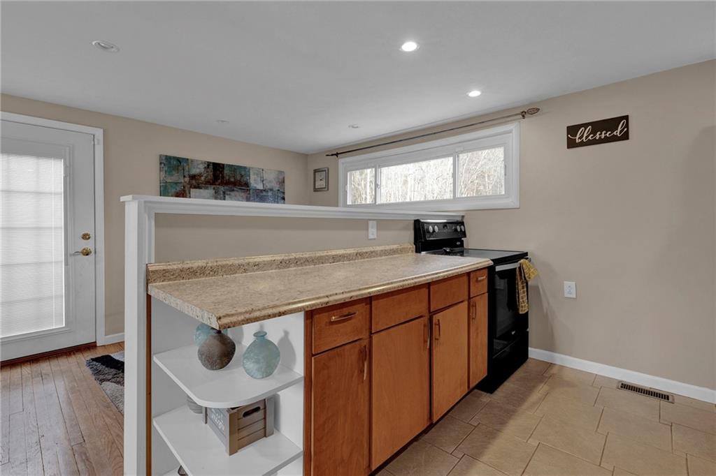 1525 Chapel Road Beaver, PA 15009 - Photo 4 of 23 Gallery Image 4
