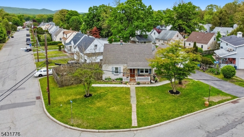 34 Decker Road Wanaque, NJ 07420 - Photo 4 of 24