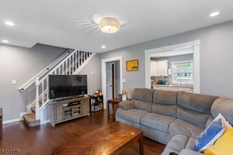 34 Decker Road Wanaque, NJ 07420 - Photo 8 of 24