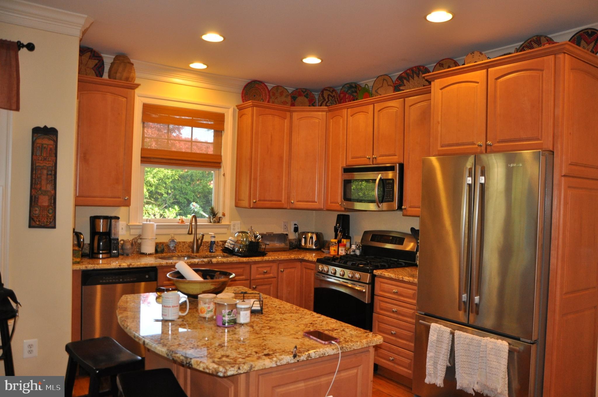 299 Halsey Road Annapolis, MD 21401 - Photo 15 of 61 Kitchen Island
