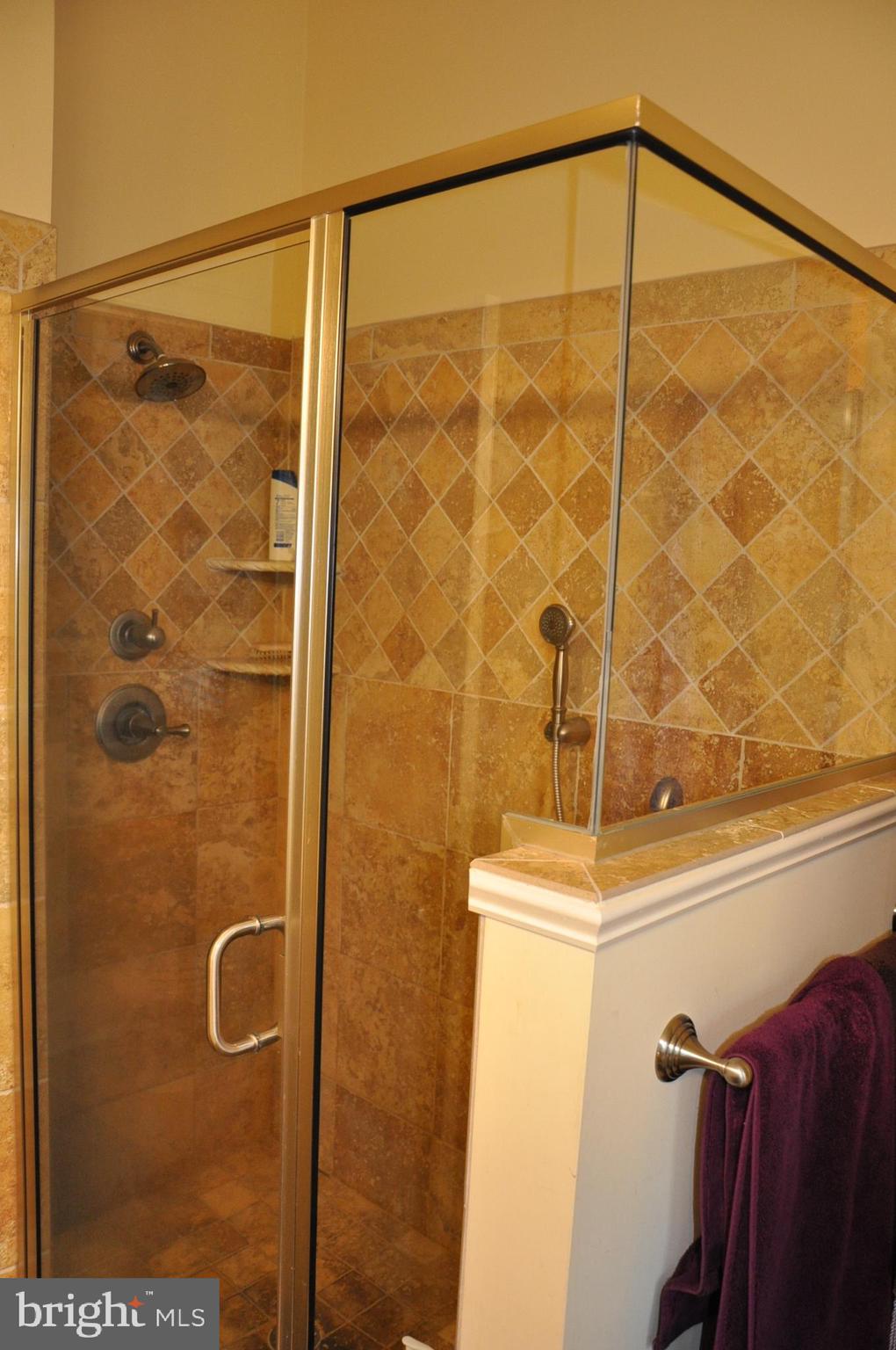 299 Halsey Road Annapolis, MD 21401 - Photo 29 of 61 Primary bath