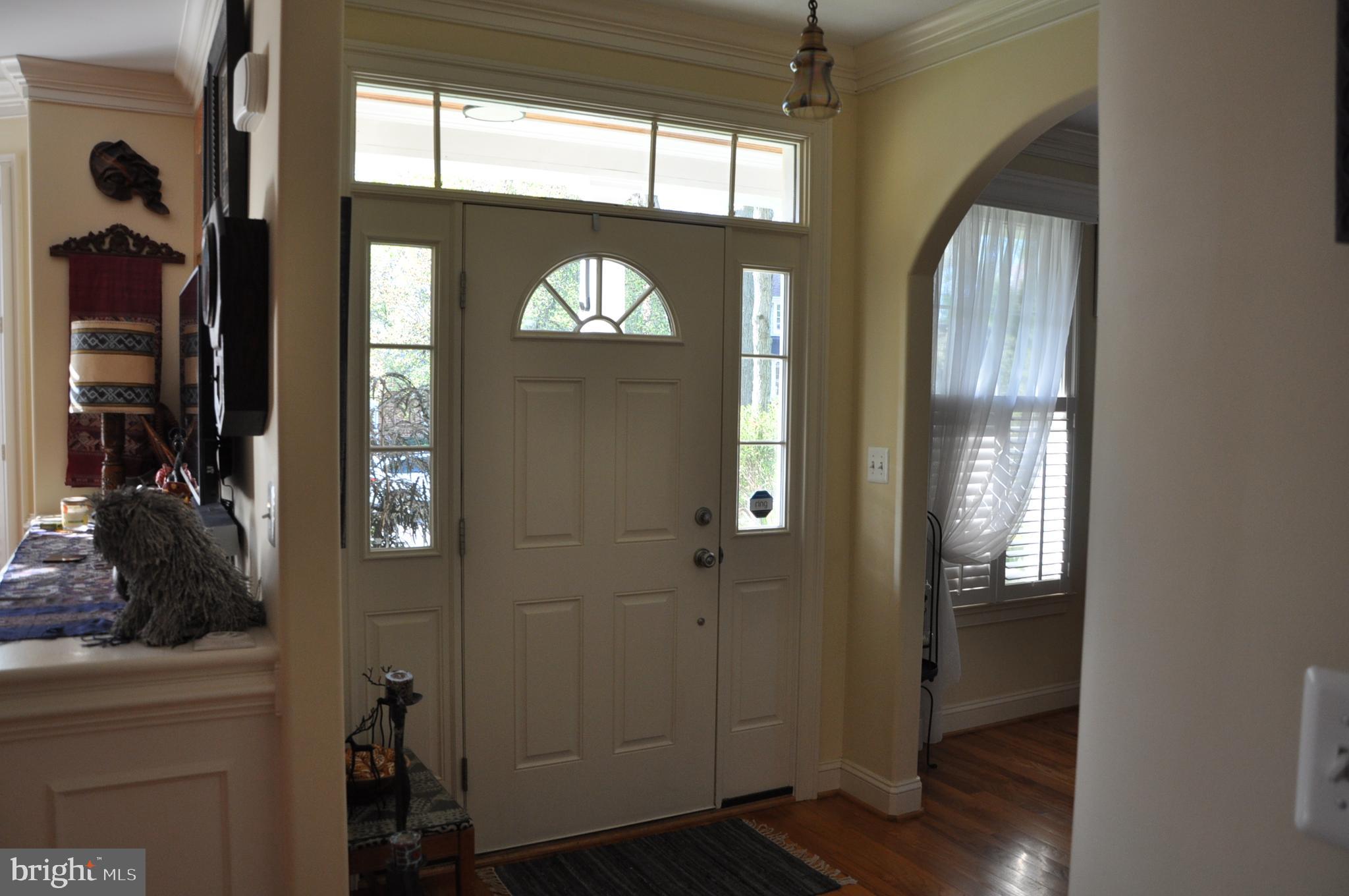 299 Halsey Road Annapolis, MD 21401 - Photo 6 of 61 Foyer