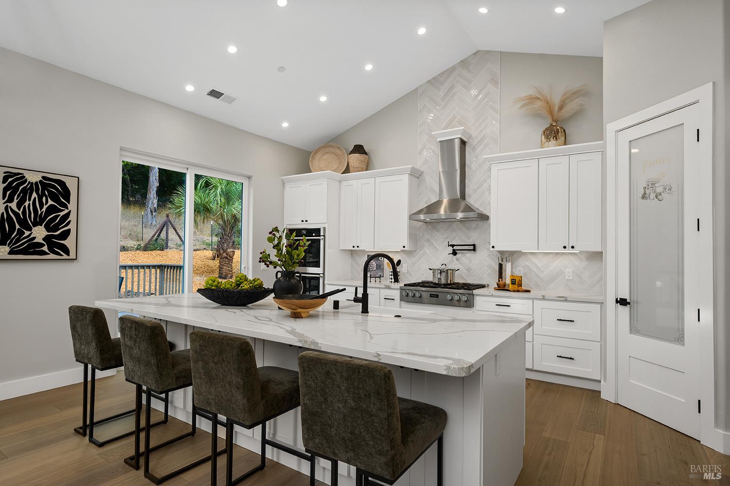 2016 Eagle Court Santa Rosa, CA 95403 - Photo 17 of 46 Gallery Image 17