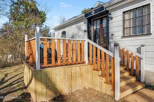 $250,000 | 435 East College Avenue, Holly Springs, MS 38635