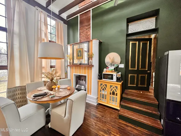 $250,000 | 435 East College Avenue, Holly Springs, MS 38635