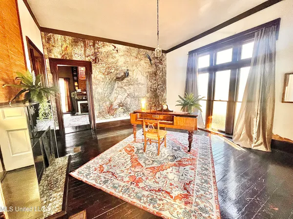 $250,000 | 435 East College Avenue, Holly Springs, MS 38635