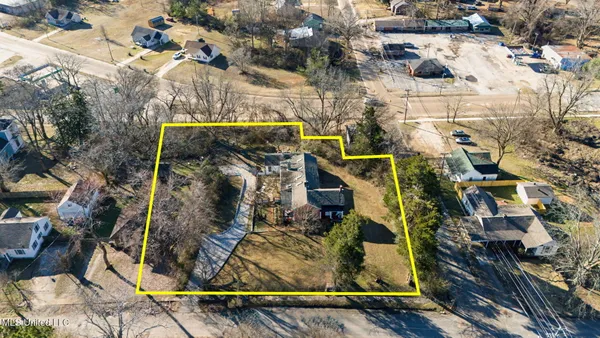 $250,000 | 435 East College Avenue, Holly Springs, MS 38635