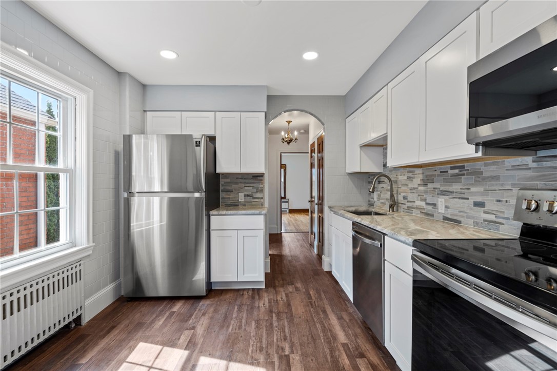 3690 Mendon Road Cumberland, RI 02864 - Photo 11 of 38