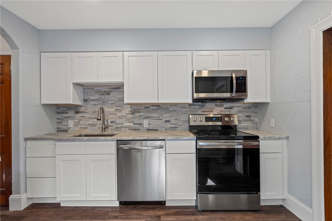 3690 Mendon Road Cumberland, RI 02864 - Photo 10 of 38