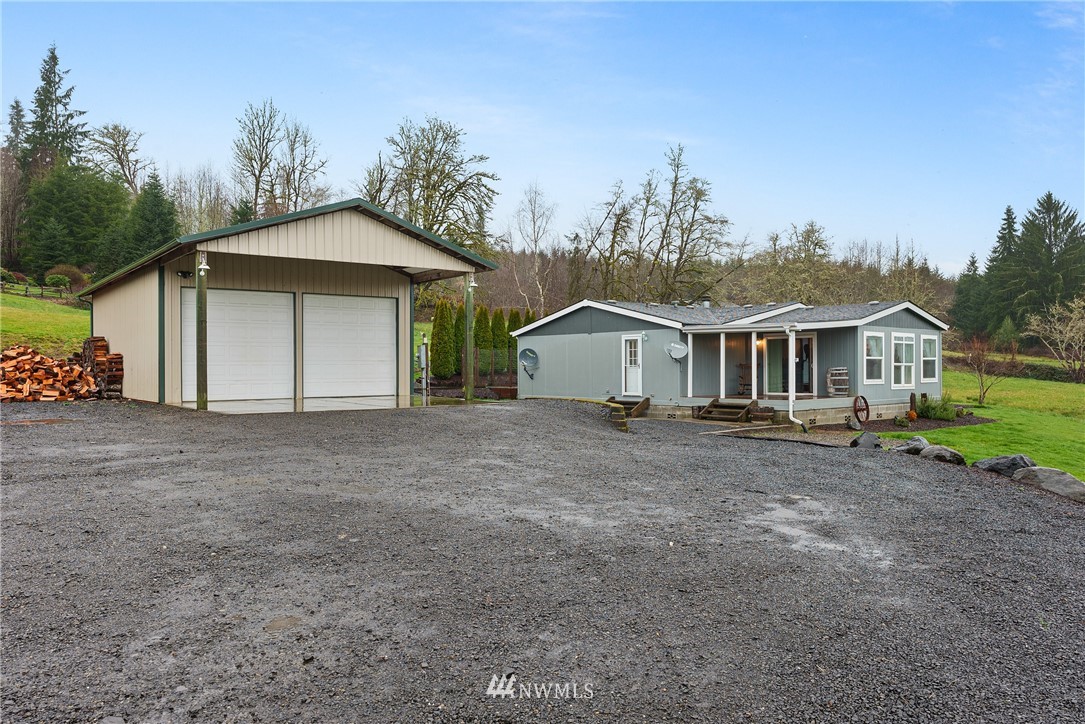 3715 Lignoski Road Raymond, WA 98577 - Photo 1 of 34 Gallery Image 1