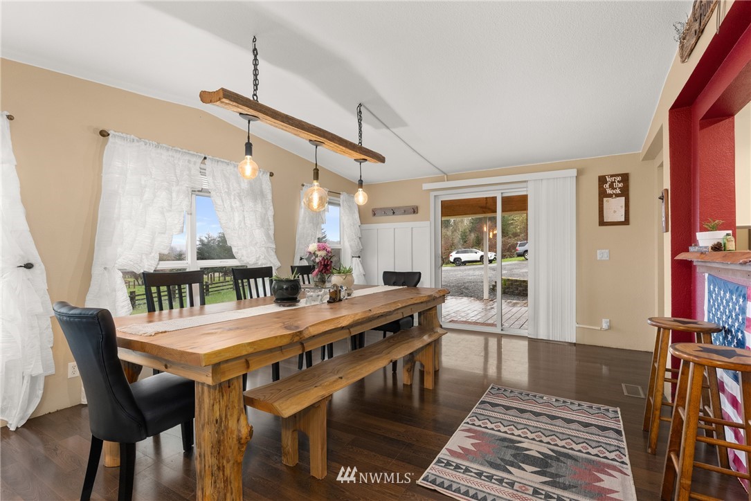 3715 Lignoski Road Raymond, WA 98577 - Photo 11 of 34 Gallery Image 11