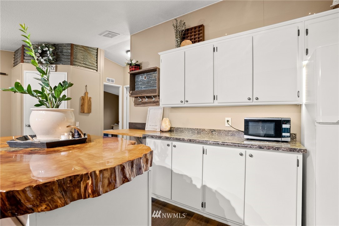 3715 Lignoski Road Raymond, WA 98577 - Photo 15 of 34 Gallery Image 15